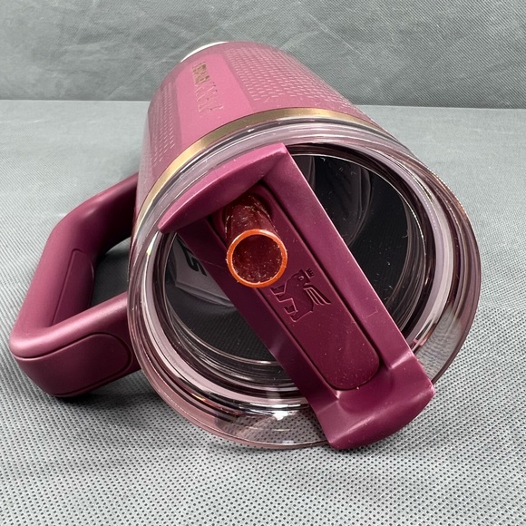 STANLEY x CALIA EXCLUSIVE 30oz/.88 L FlowState Quencher H2.0 Tumbler Red Nectar - Picture 3 of 4